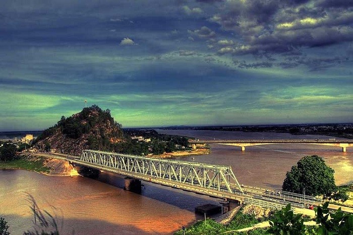 Cầu Hàm Rồng – cây cầu nổi tiếng chứng nhân lịch sử
