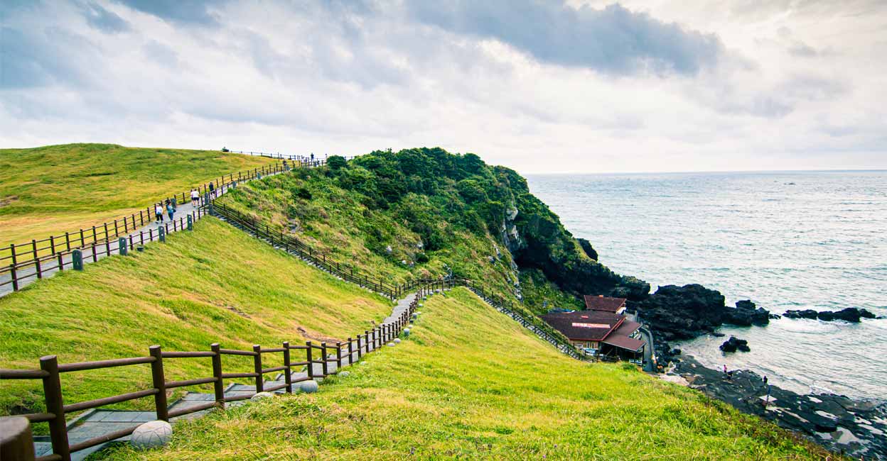Đến với Jeju sẽ đến với nơi có không khí, thời tiết trong lành, dễ chịu và mát mẻ quanh năm